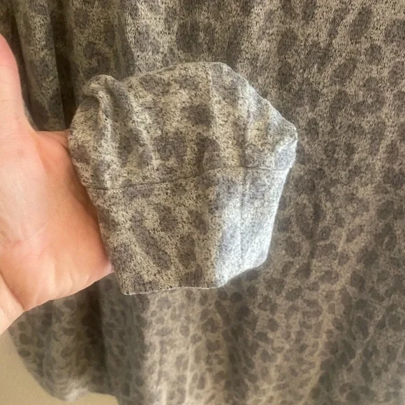 Buffalo gray animal print L - Picture 6 of 6